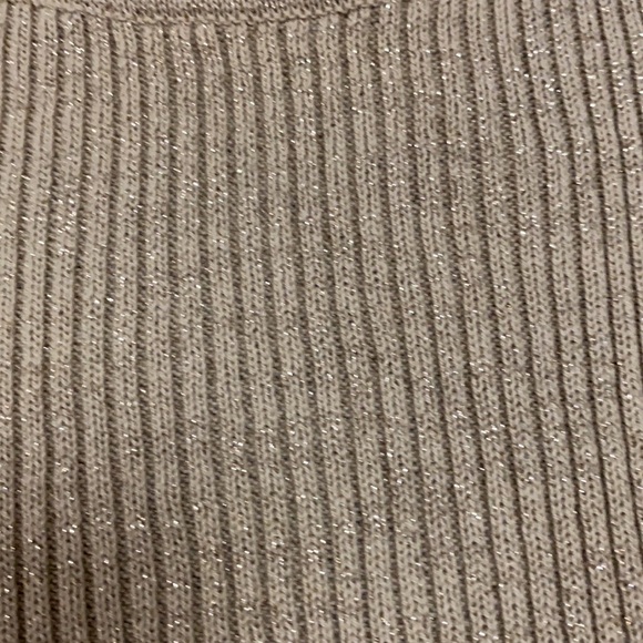 Basic Edition gold sparkly turtleneck sweater - Size Medium - Picture 6 of 9